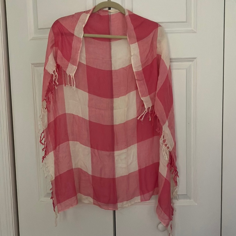Checkered square scarf